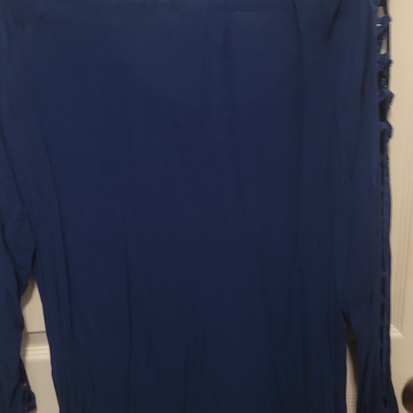 Top - Picture 3 of 4